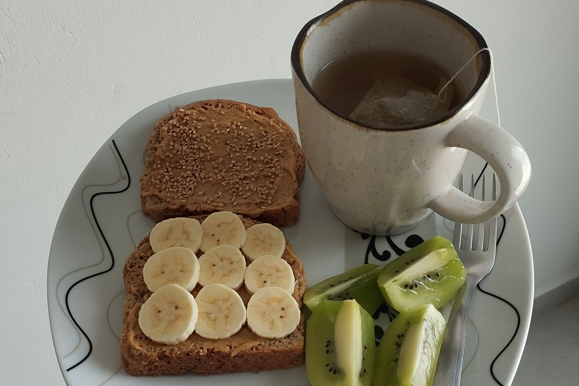SIBO 101: What It Is, Symptoms & How To Support Your Gut